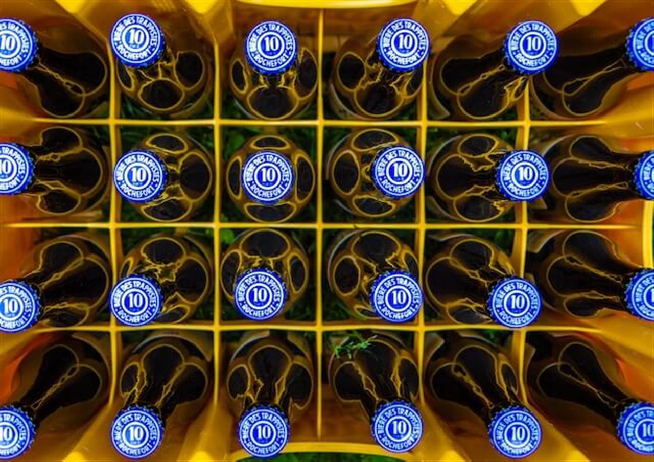 Oplev Mangfoldigheden: En Rejse gennem Ølens Verden med en Smagekasse