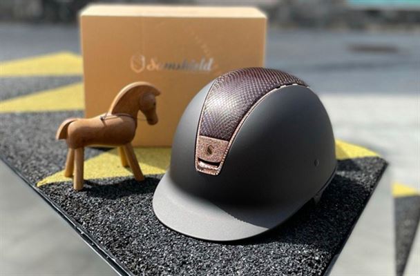 Den flotteste ridehjelm hvad er det mon – Se det lige her ?